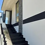 Twins Hotell Vlorë