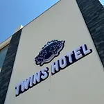 Twins * Vlorë